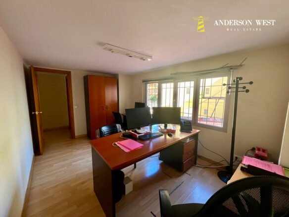 commercial building for sale in Palma