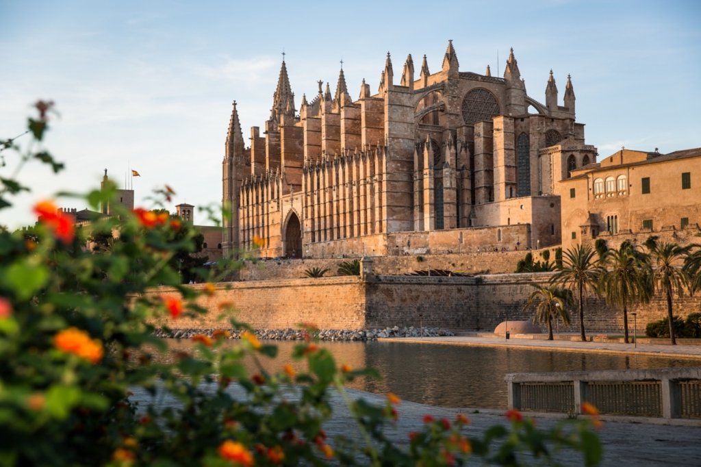 Mallorca Buyer's Agent – Anderson West | Mallorca Buyer's Agent Spain's 100% Tax