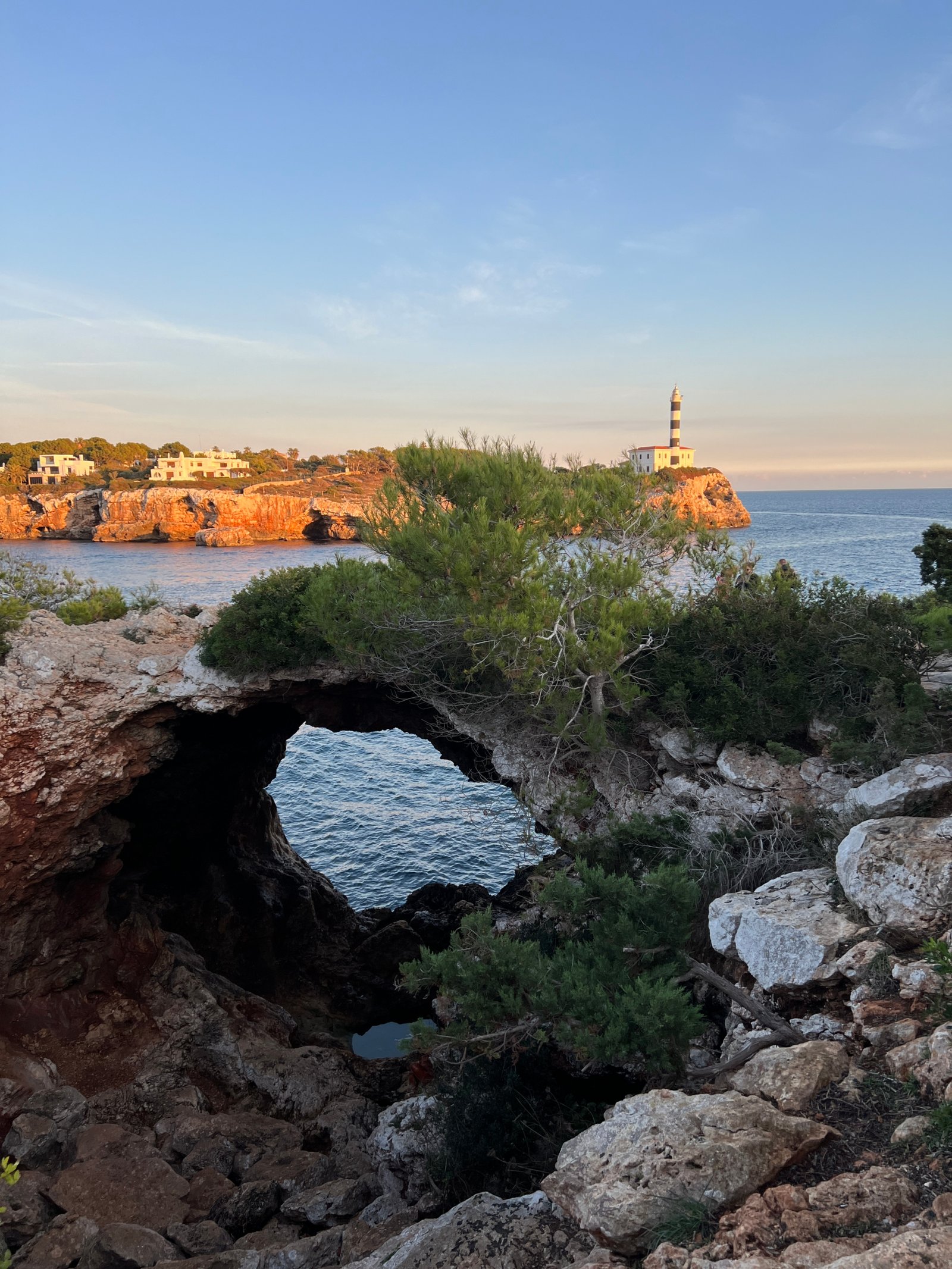 find land for sale in portocolom