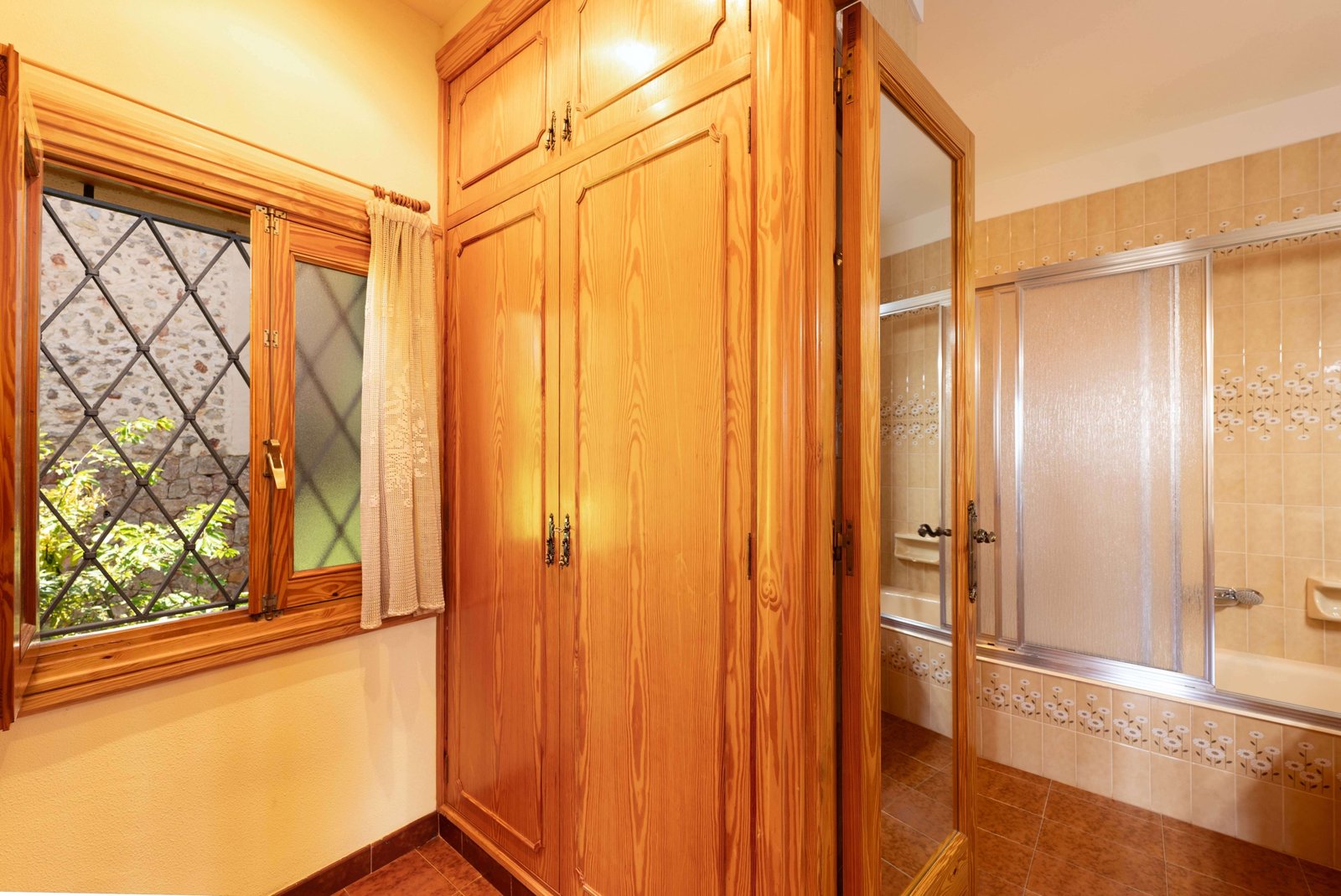 Bedroom with built-in wardrobes in property for sale Valldemossa