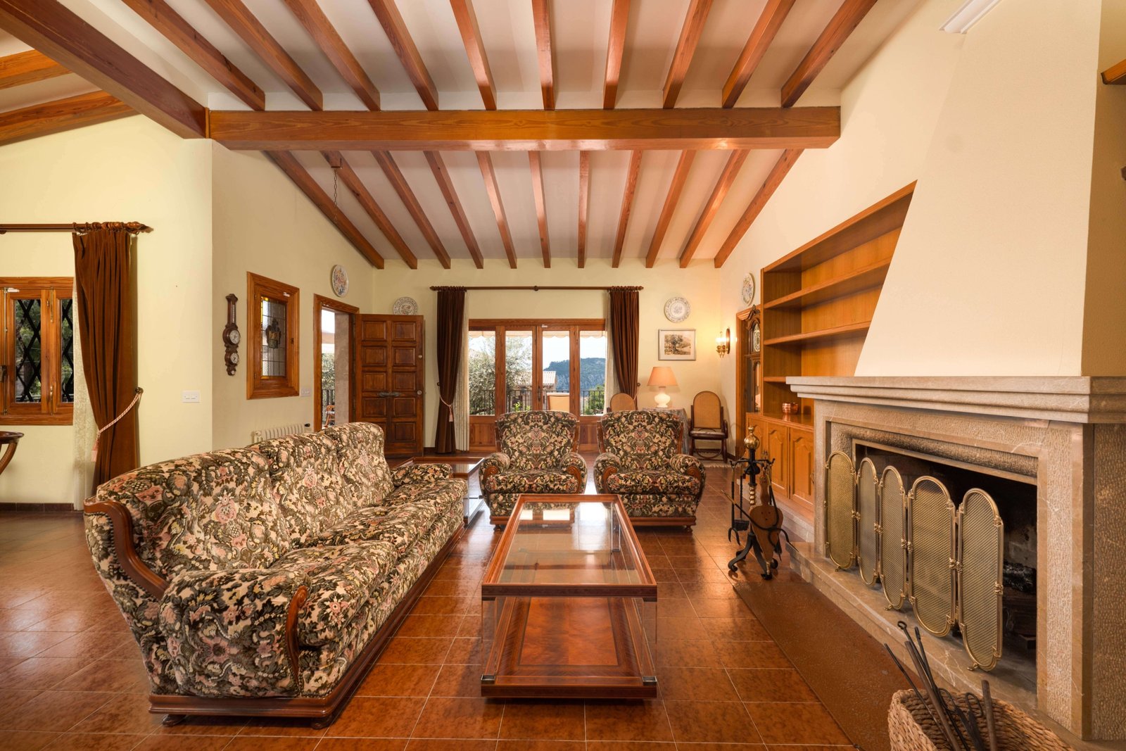 Cozy fireplace in traditional house for sale in Valldemossa