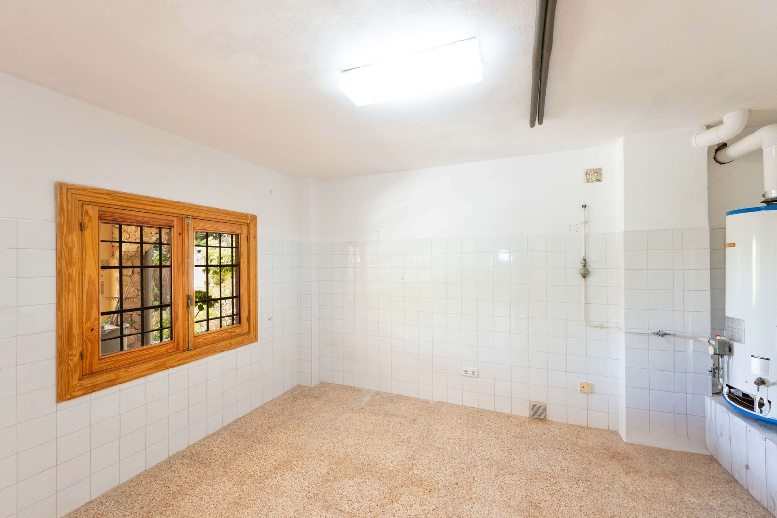 a finca with alot of potential in valldemossa and with amazing mountain views