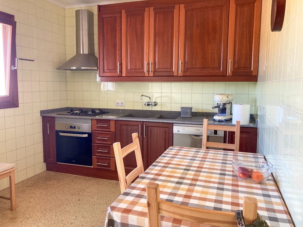 Country home in Porreres surrounded by fruit trees and nature
