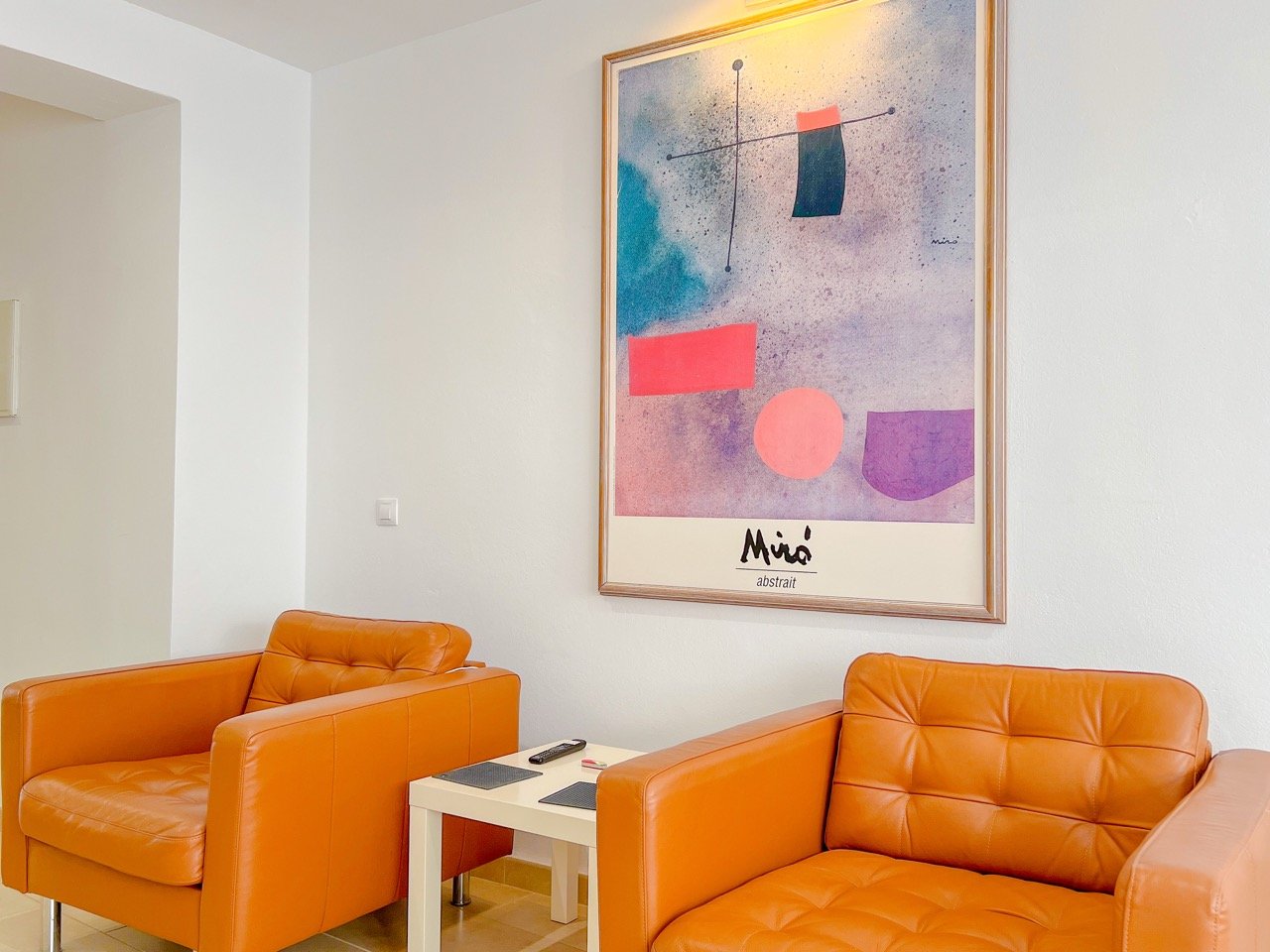 Bright bedroom with en-suite bathroom and private terrace in house for sale Felanitx