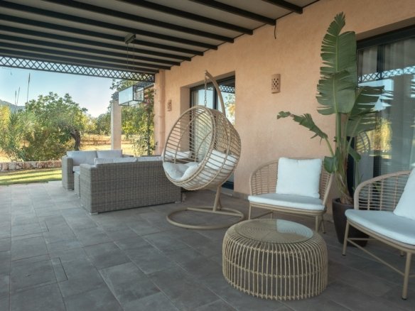 long term finca for rent in southeast of mallorca contact Anderson West to tour this property in Felanitx