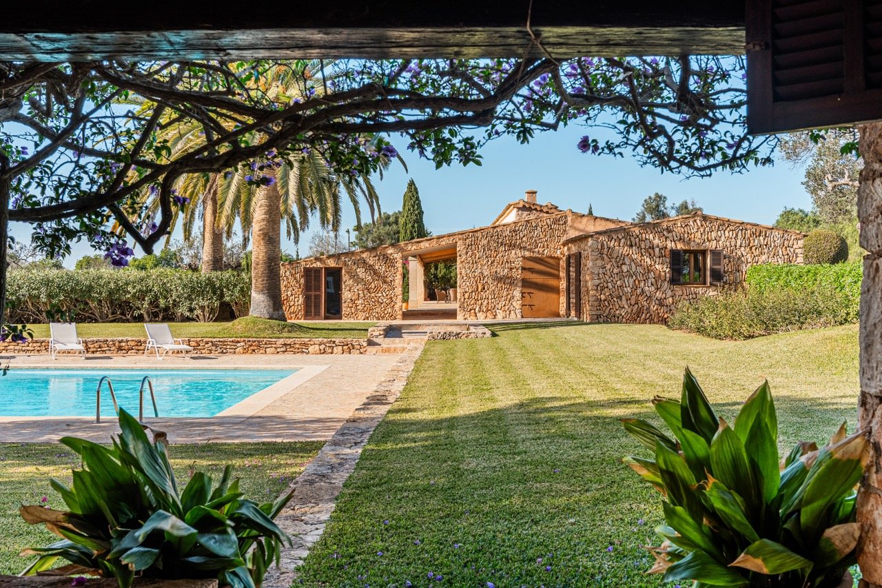 real estate in santanyi