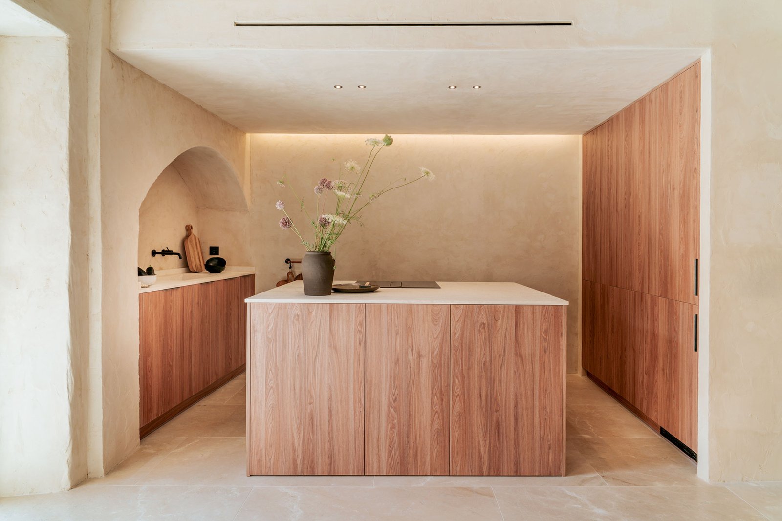 casa-llombards-kitchen-02