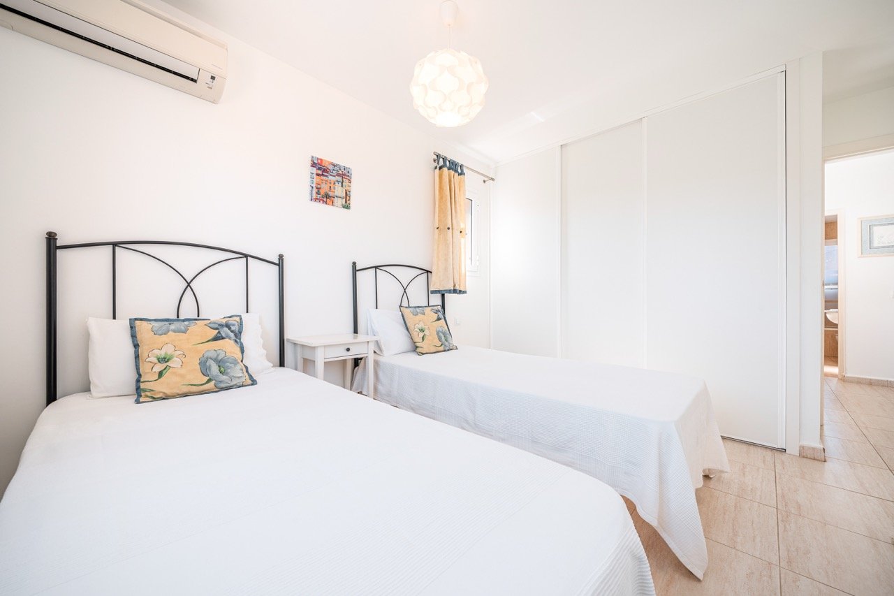 _PMT1726-HDR_HIGH Large