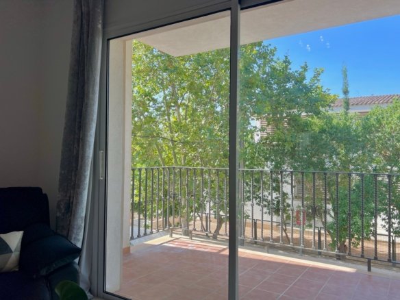 Charming Apartment in Porreres — Close to Schools, Restaurants & Public Square | 3 Bedrooms, Long Term Rent