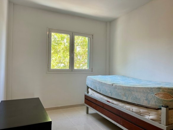 Charming Apartment in Porreres — Close to Schools, Restaurants & Public Square | 3 Bedrooms, Long Term Rent