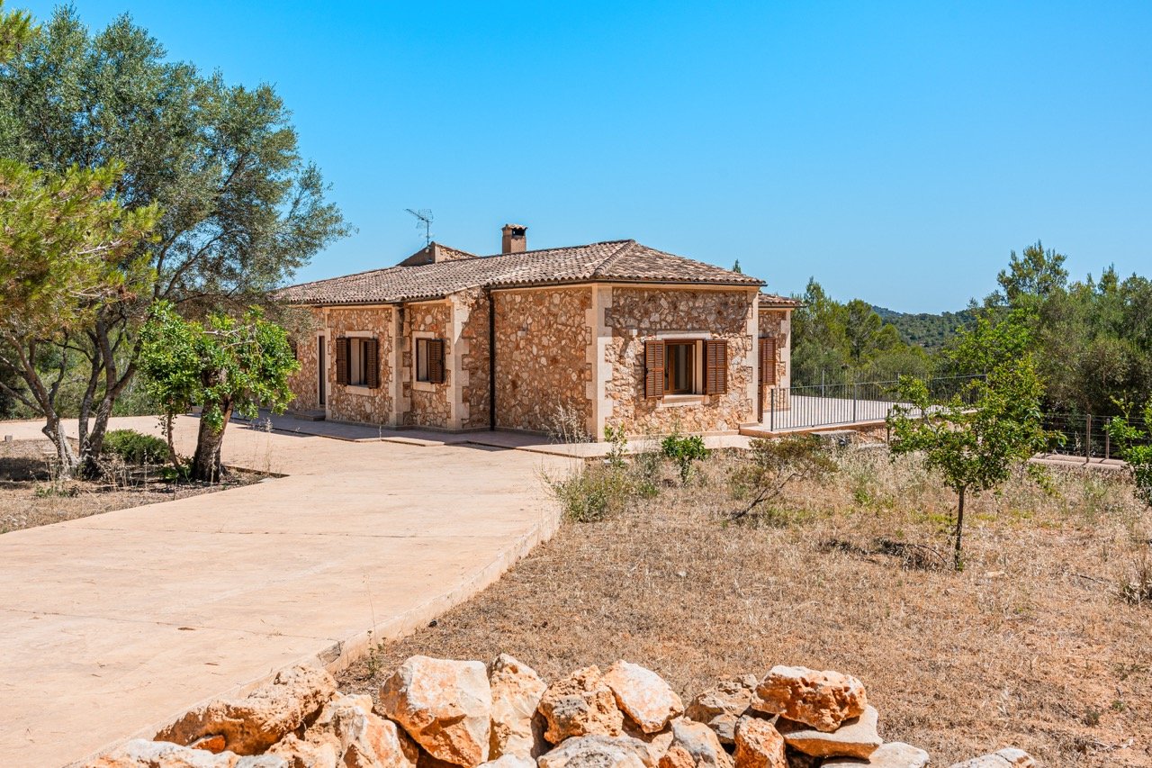 Authentic Stone Finca For Rent Between Felanitx and Portocolom