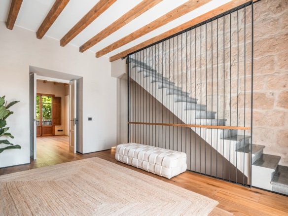 Townhouse in the Center of Mallorca with Unmatched Quality & Comfort | Sineu 4 Bedroom Home