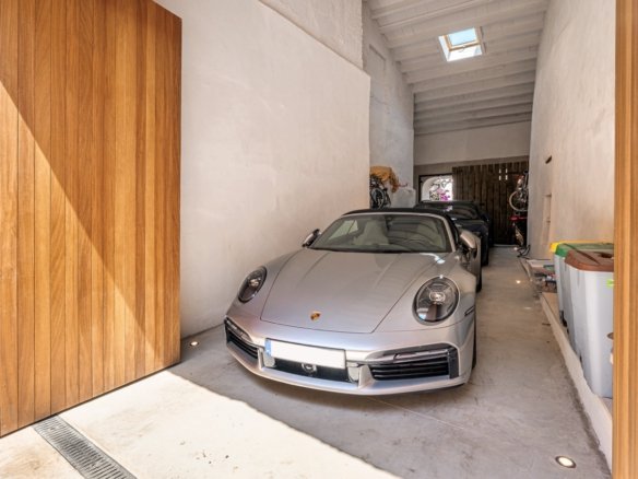 Townhouse in the Center of Mallorca with Unmatched Quality & Comfort | Sineu 4 Bedroom Home