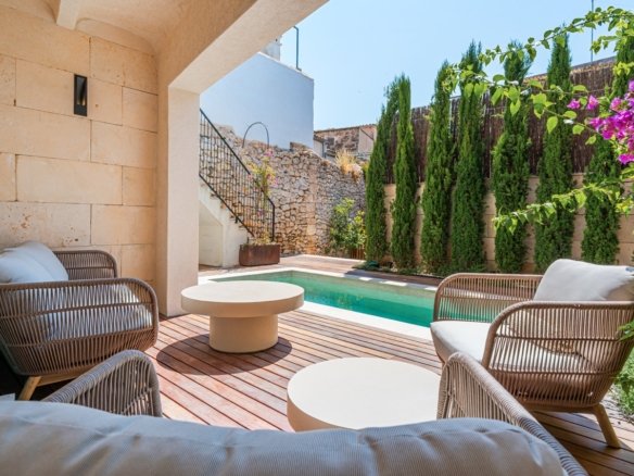 Townhouse in the Center of Mallorca with Unmatched Quality & Comfort | Sineu 4 Bedroom Home