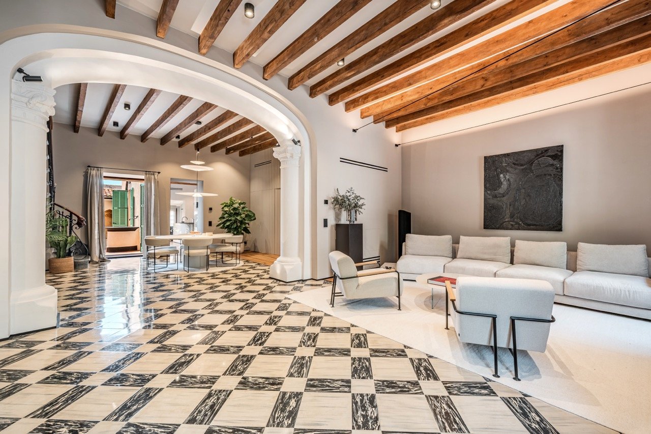 Townhouse in the Center of Mallorca with Unmatched Quality & Comfort | Sineu 4 Bedroom Home