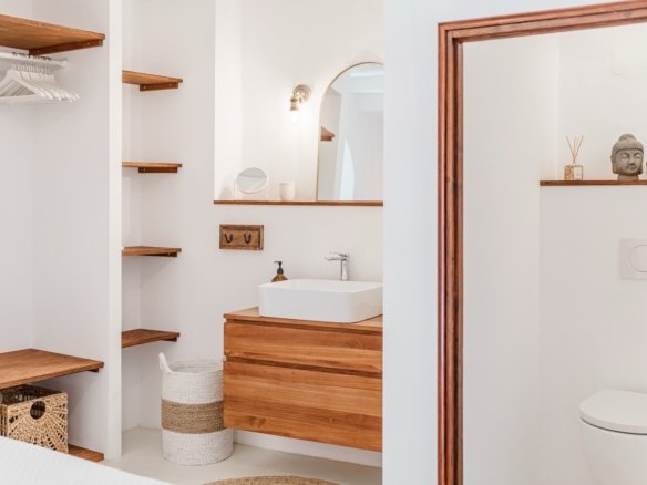 A Café, Two Apartments, One Rare Townhouse Opportunity in Felanitx’s Old Town