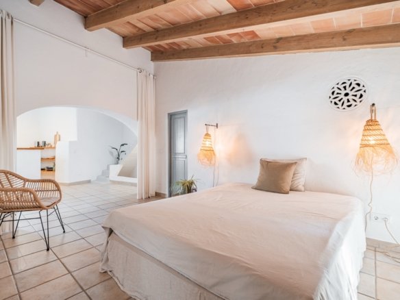 A Café, Two Apartments, One Rare Townhouse Opportunity in Felanitx’s Old Town